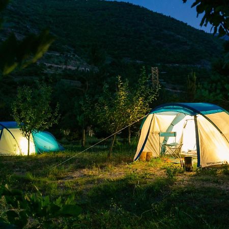 Camp'In Goris Hotel Exterior foto