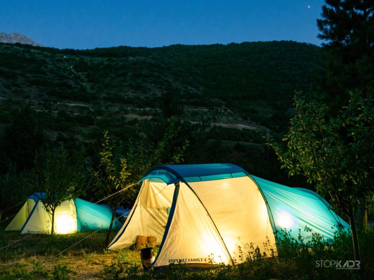 Camp'In Goris Hotel Exterior foto
